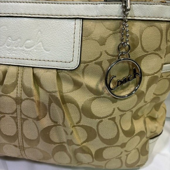 COACH signature Tan/white Shoulder Bag - Picture 2 of 12